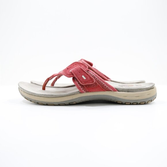 Earth Spirit Tori Red Leather Flat Lightweight Thong Sandals - 8 - Picture 1 of 7